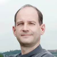 Erik Lindholm